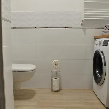 Apartament Na Wyspie Solnej Apartment *